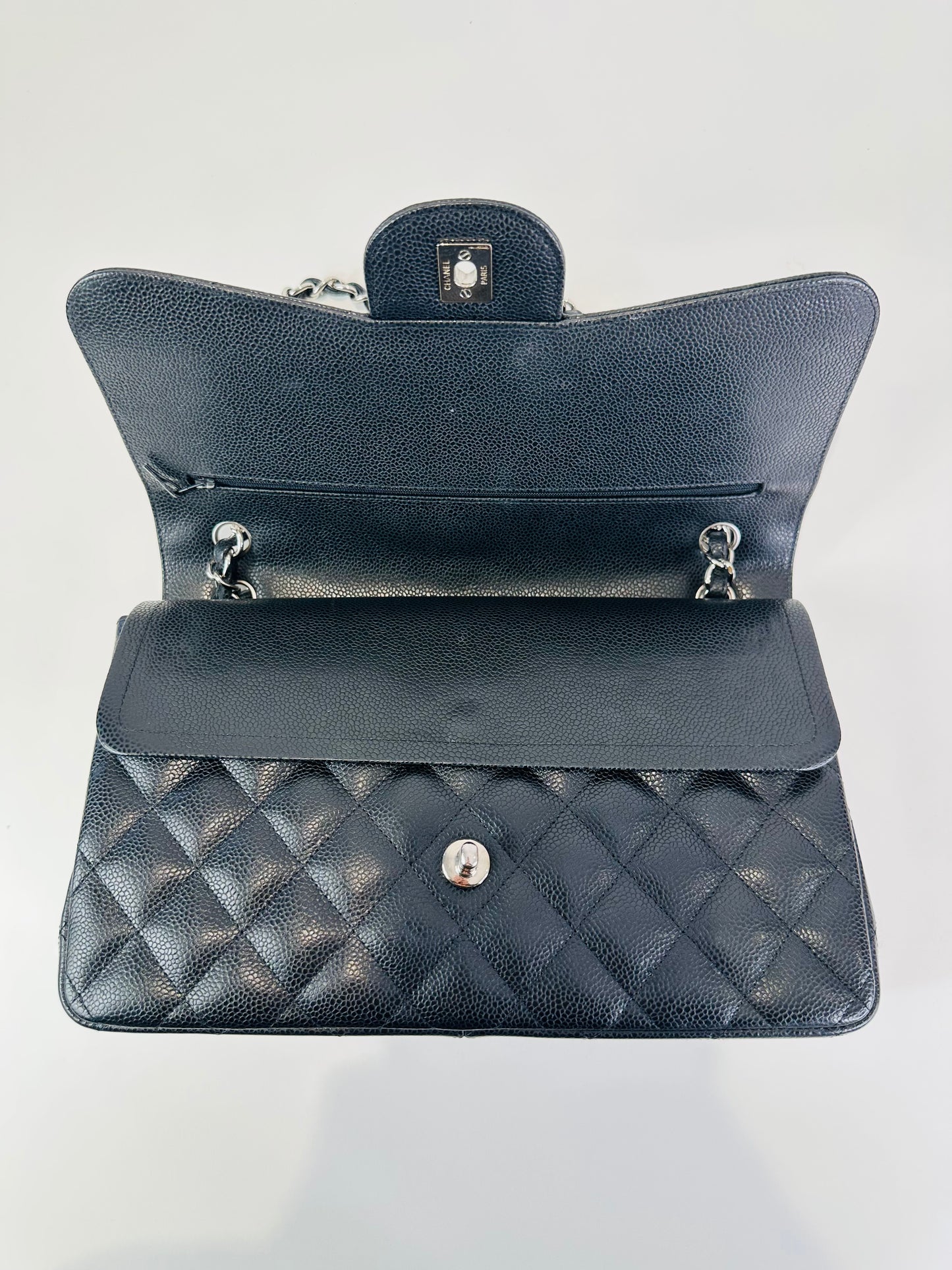 Jumbo Classic Caviar Leather Double Flap Bag
