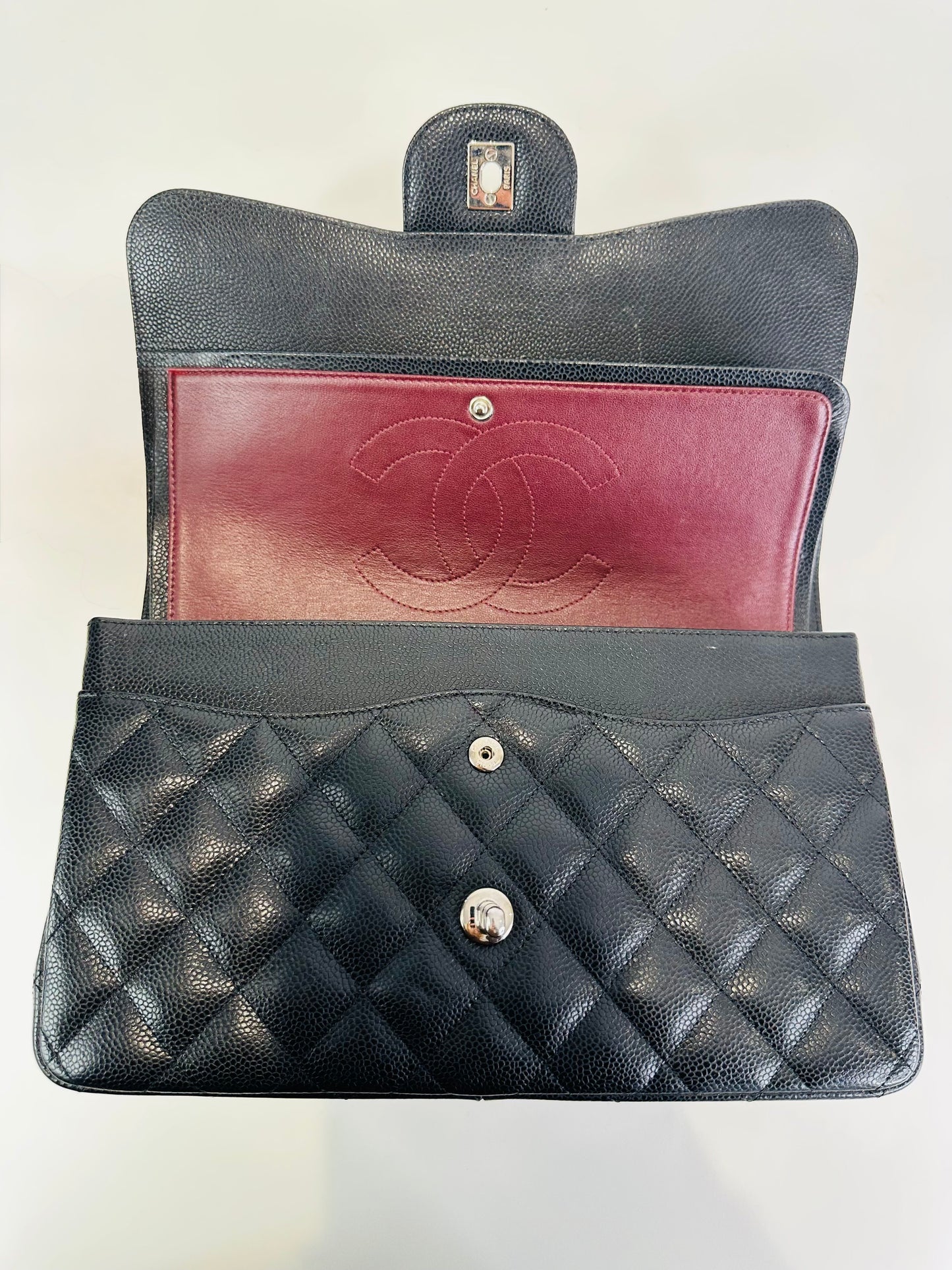 Jumbo Classic Caviar Leather Double Flap Bag