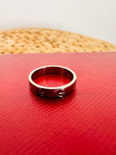 Load image into Gallery viewer, Love Wedding Band - 48mm
