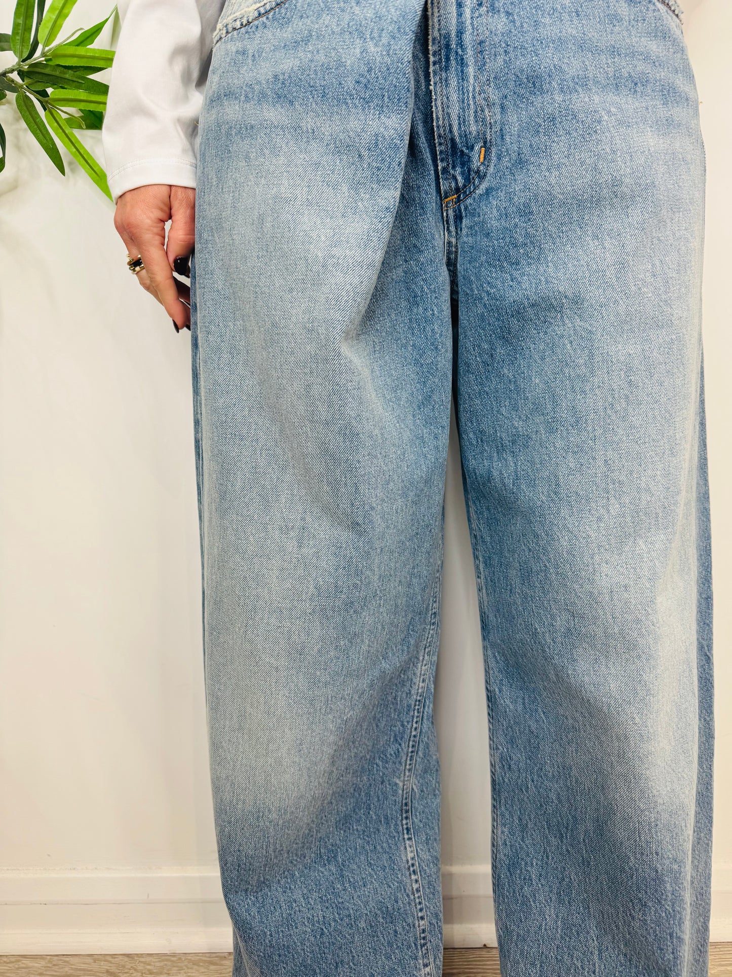 Vana Fold Jeans - Size 27
