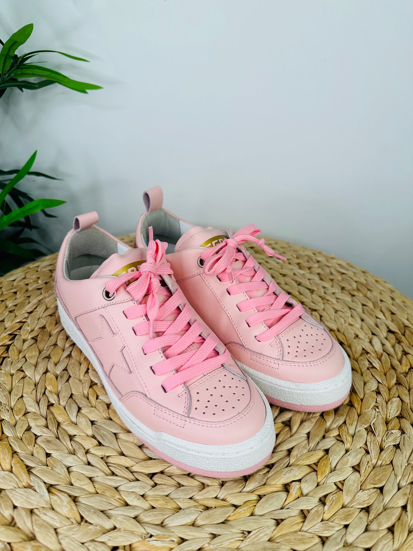 Yeah Trainers - Size 38