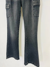 Load image into Gallery viewer, Dion Cargo Jeans - Size 27
