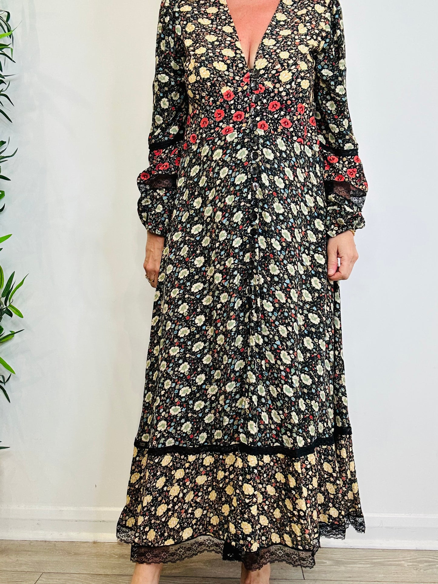 Floral Raven Dress - Size 14