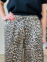 Load image into Gallery viewer, Leopard Print Trousers - Size M
