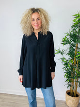 Load image into Gallery viewer, Silk Tunic - Size 42
