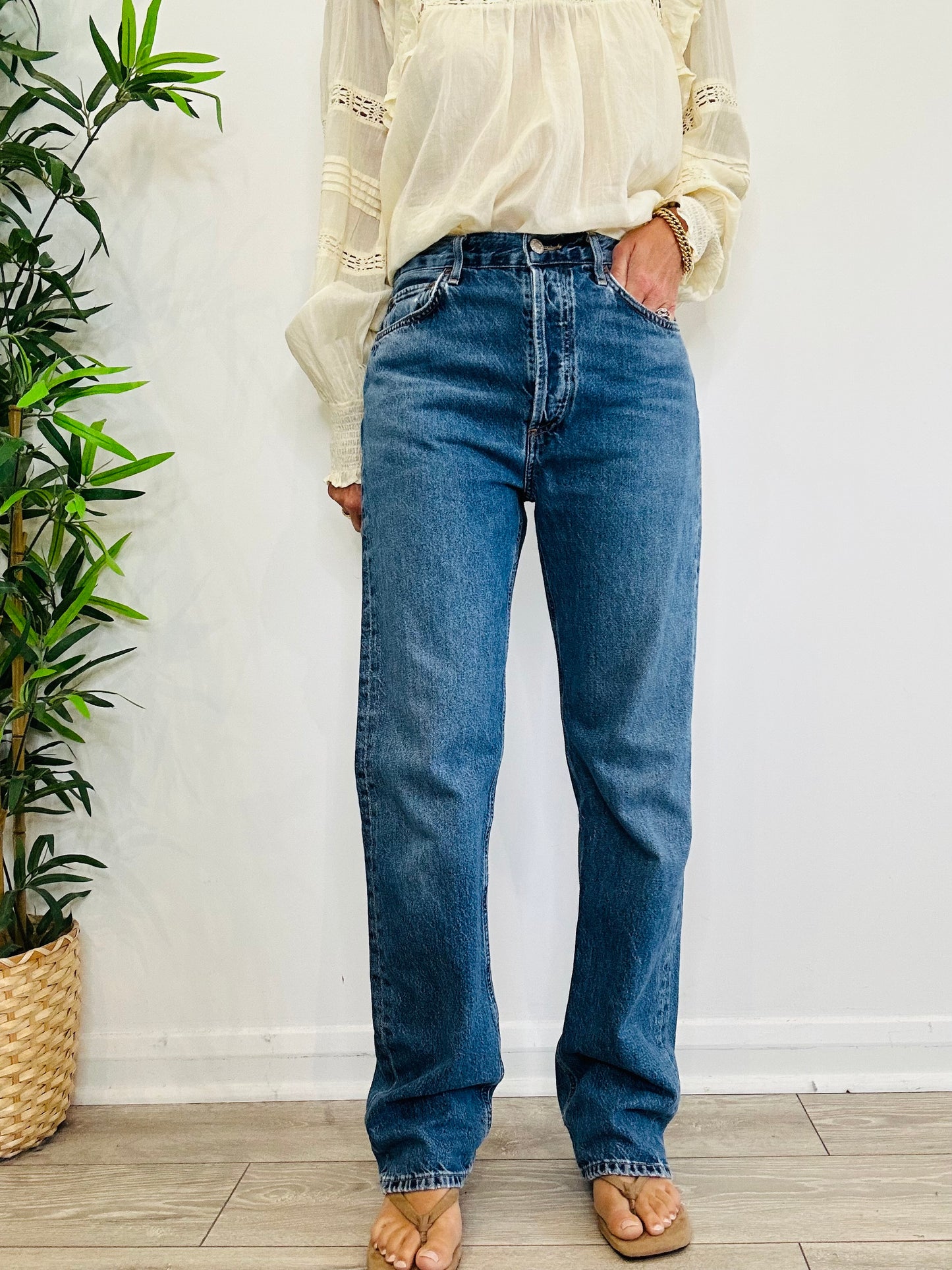 90s Pinch Waist Jeans - Size 28