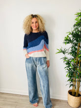 Load image into Gallery viewer, Wide Leg Jeans - Size M/L
