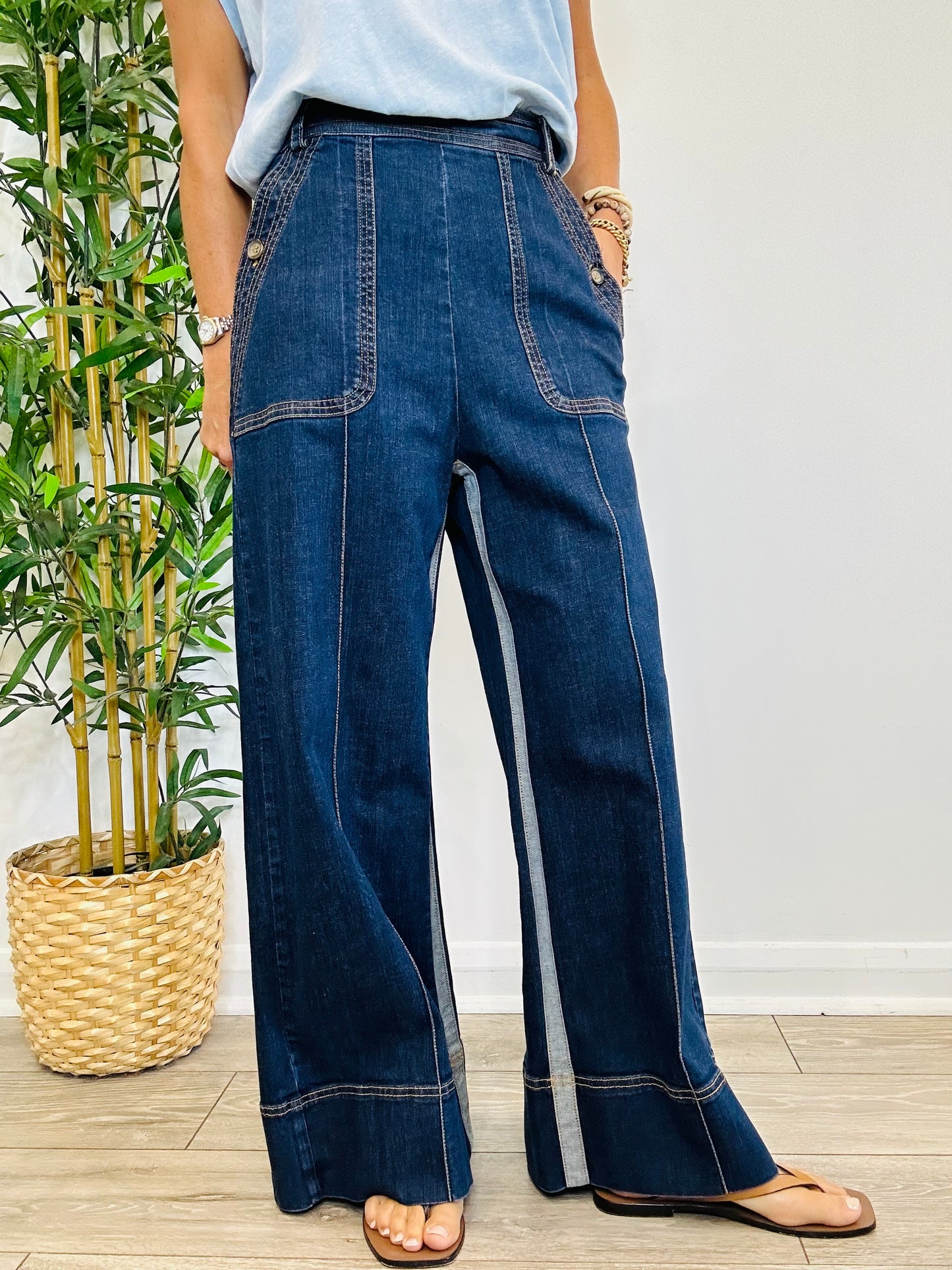 Wide Leg Jeans - Size S