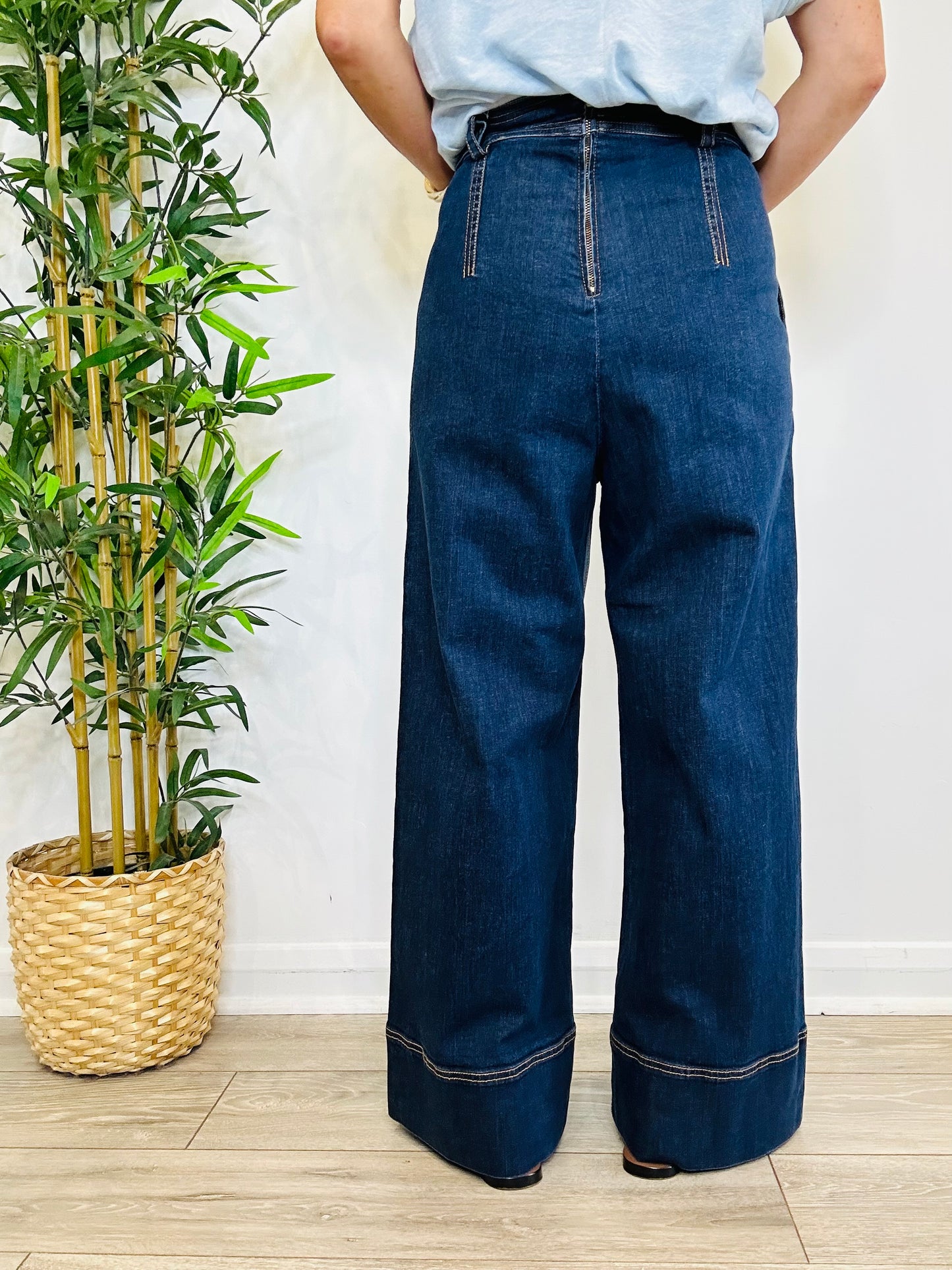 Wide Leg Jeans - Size S