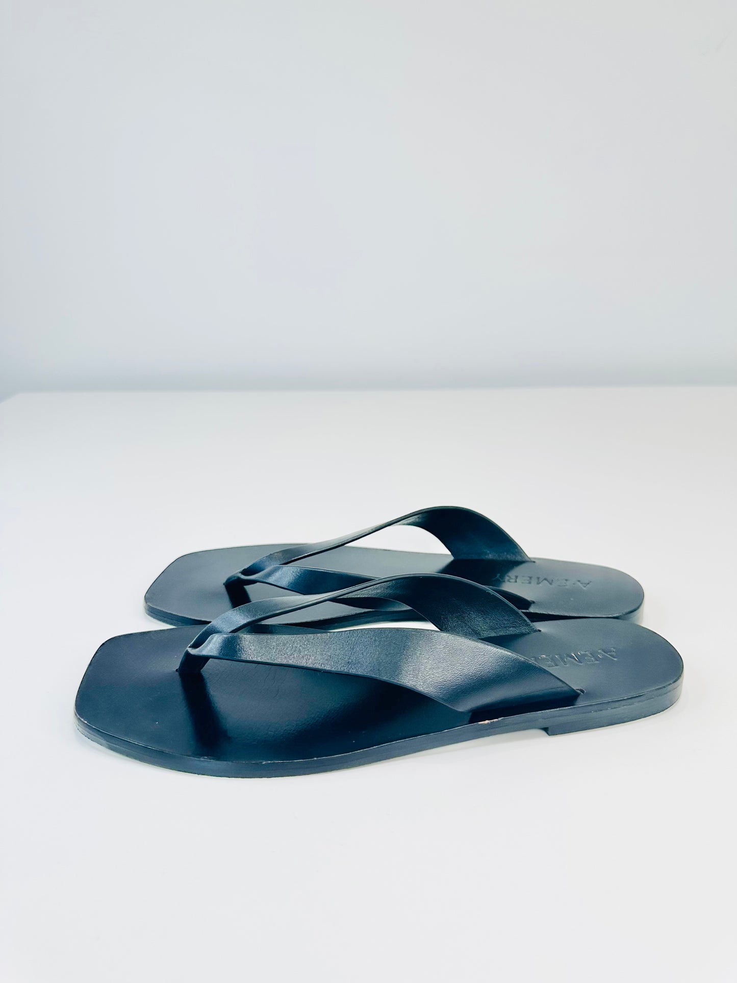 Kinto Leather Flip Flops - Size 39