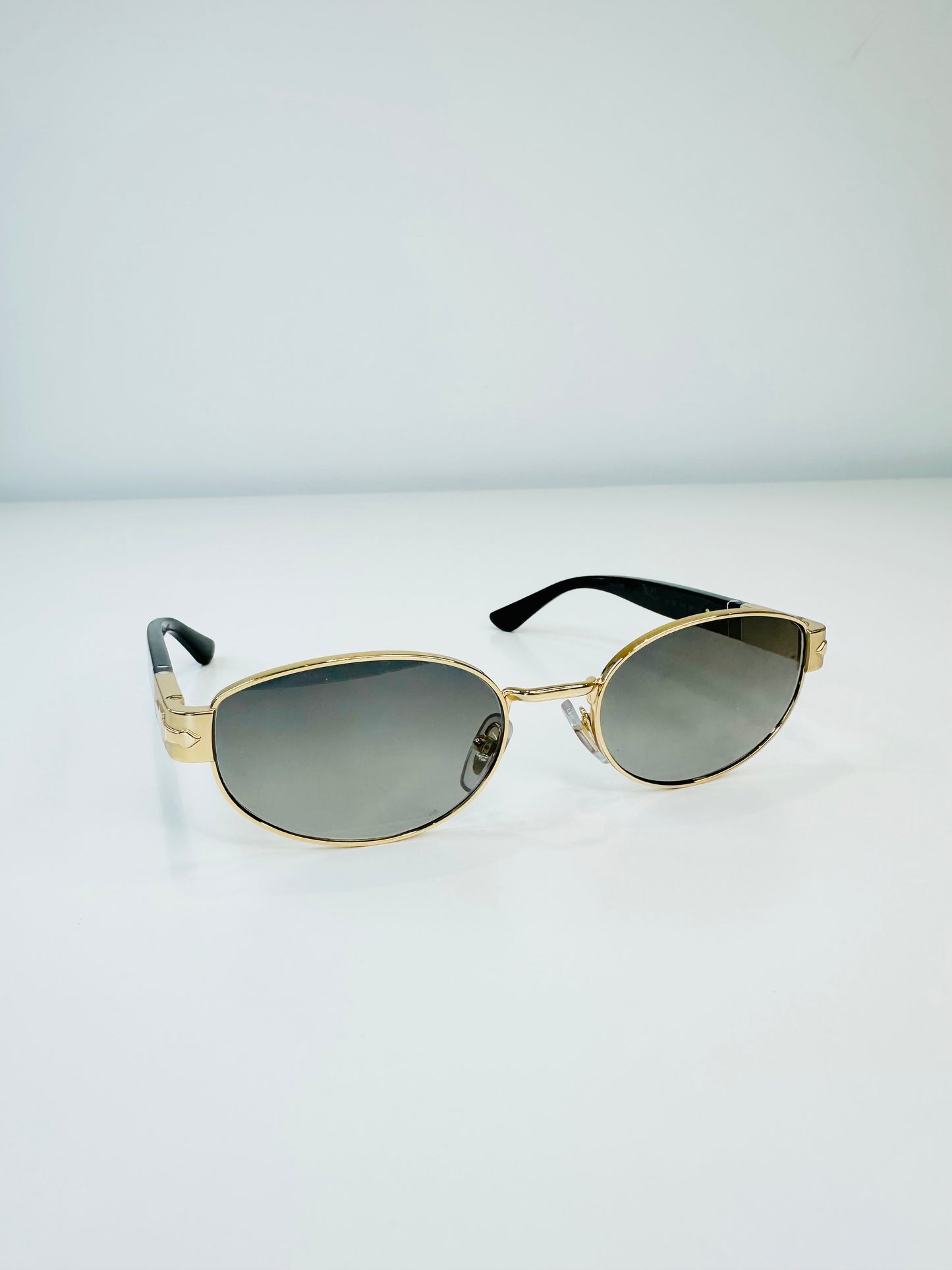 Oval Frame Sunglasses