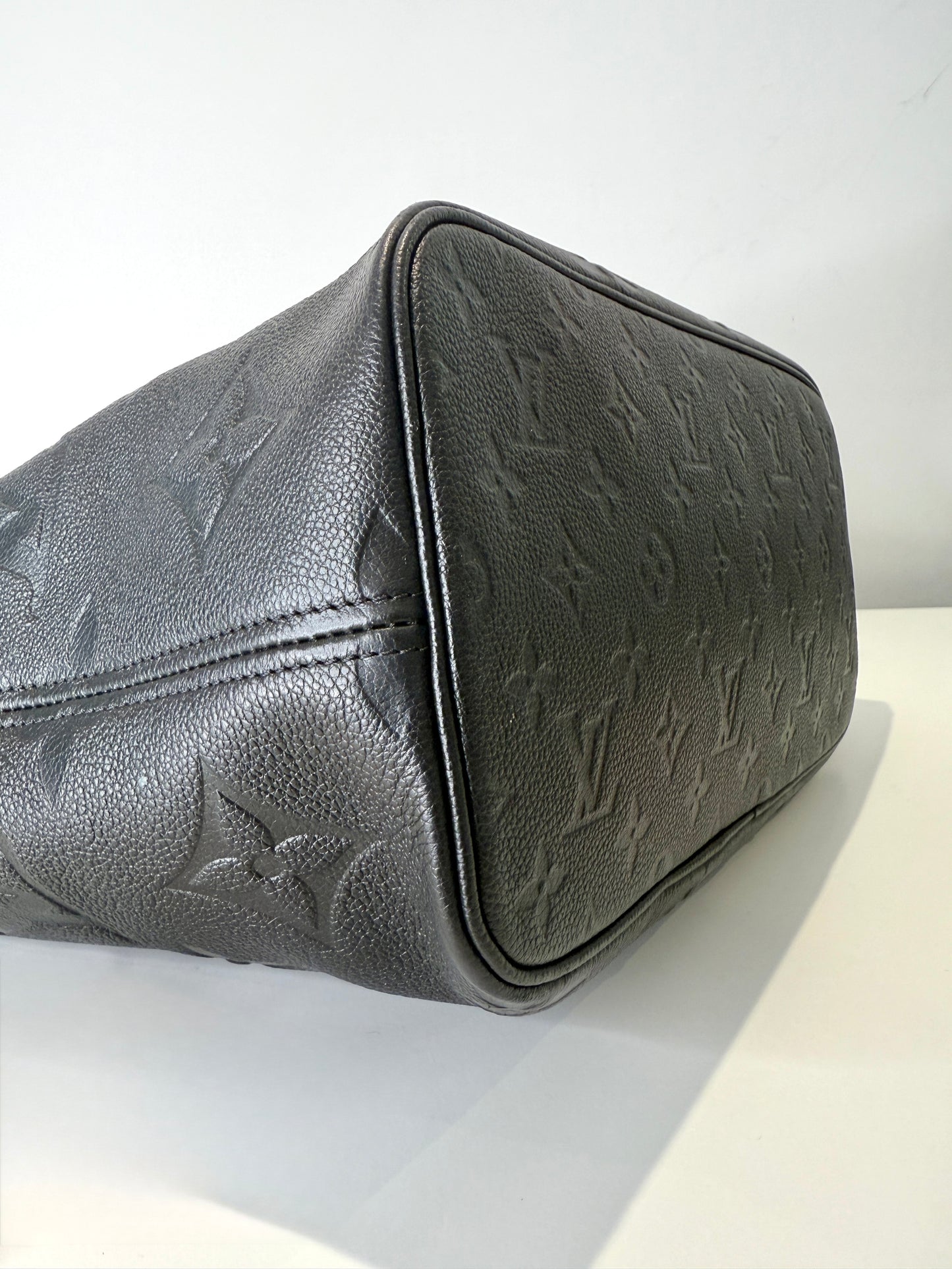 Neverfull MM Tote Bag