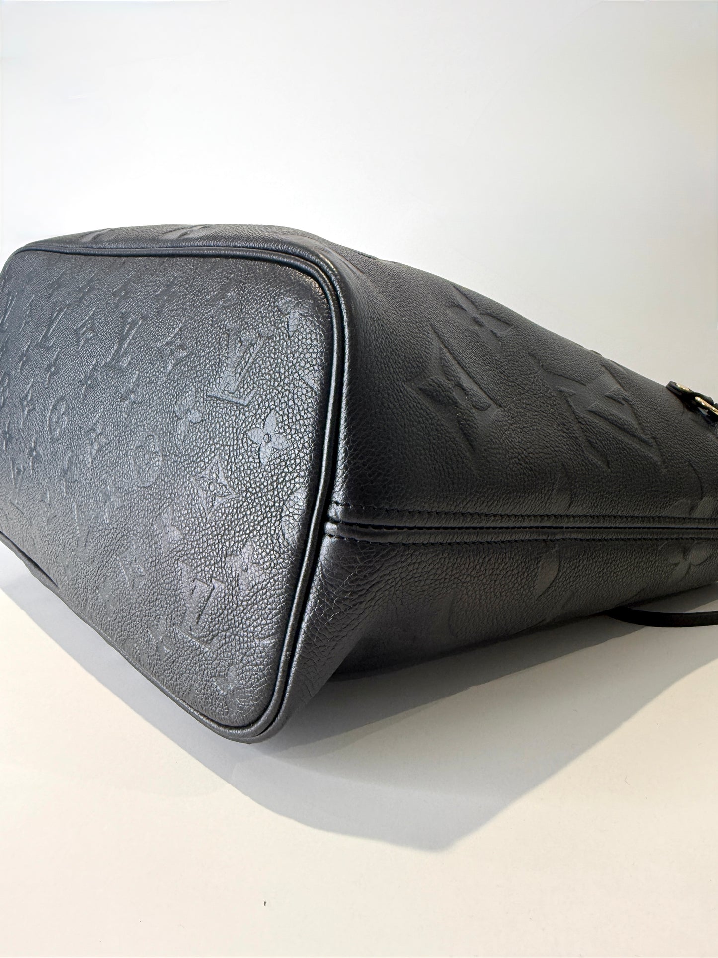 Neverfull MM Tote Bag