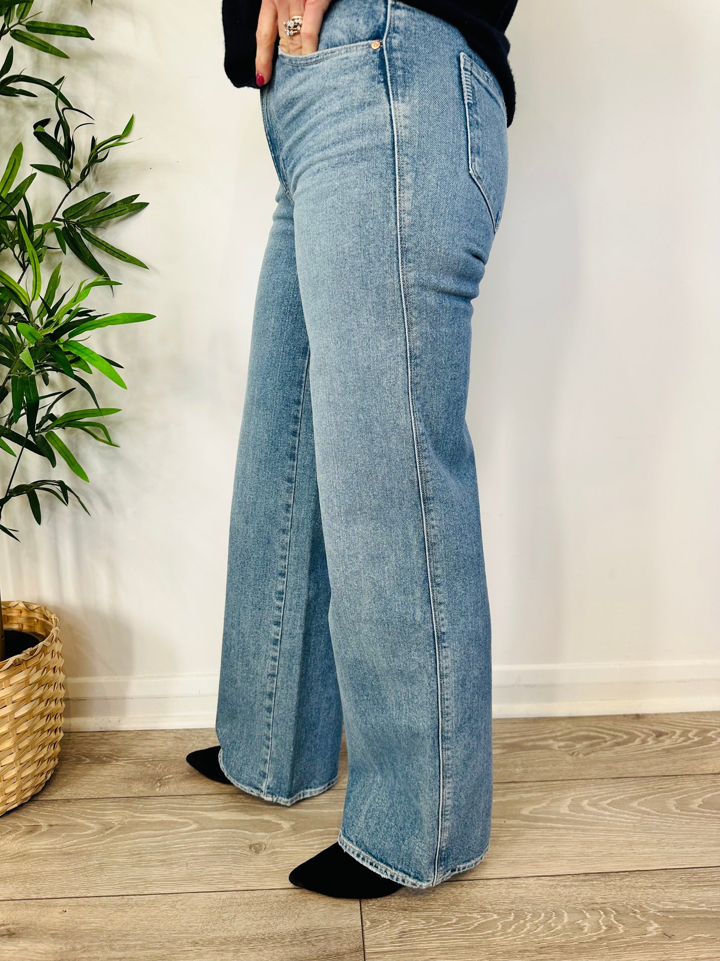 Sacha Straight Jeans - Size 24