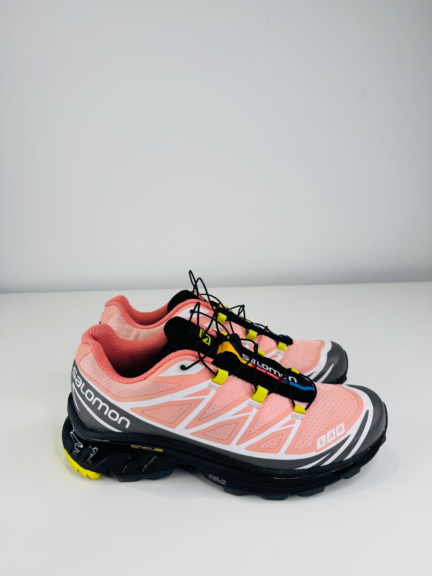 XT 6 Trainers - Size 38.5