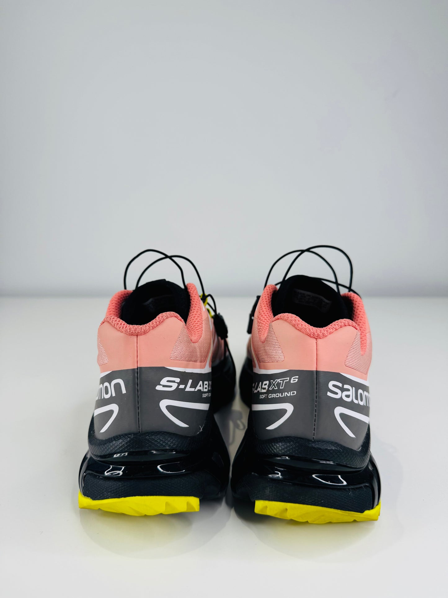 XT 6 Trainers - Size 38.5