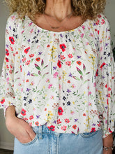 Load image into Gallery viewer, Floral Blouse - Size M
