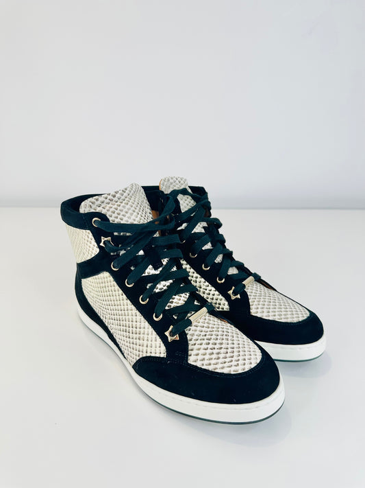 Tokyo Trainers - Size 39