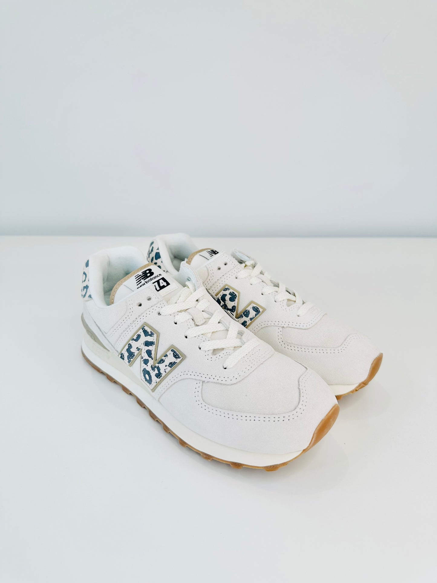 574 Trainers - Size 40