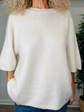 Load image into Gallery viewer, Wool Jumper - Size L
