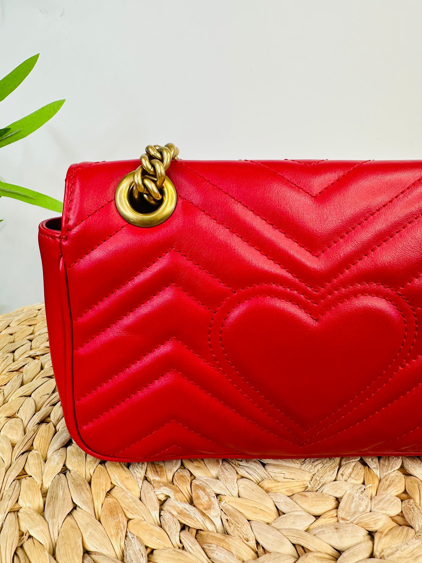 GG Marmont Small Shoulder Bag