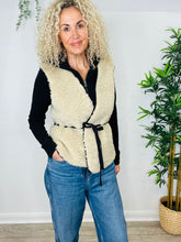 Load image into Gallery viewer, Faux Shearling Reversible Gilet - Size S
