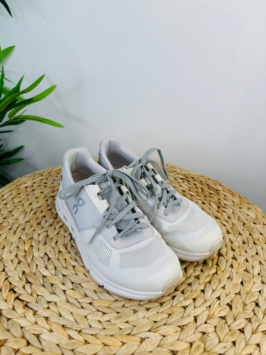 Cloudrift Trainers - Size 40