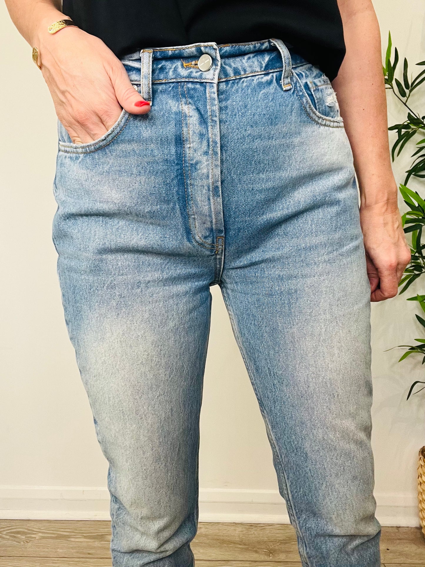 Sonya Slim Leg Jeans - Size 29