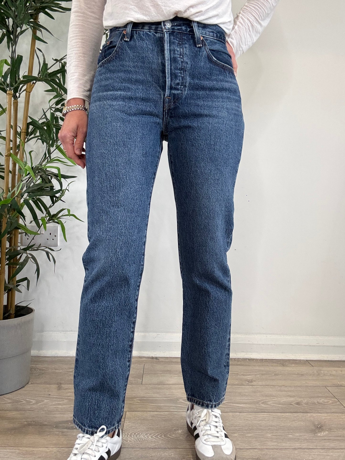 501 Jeans - Size 25