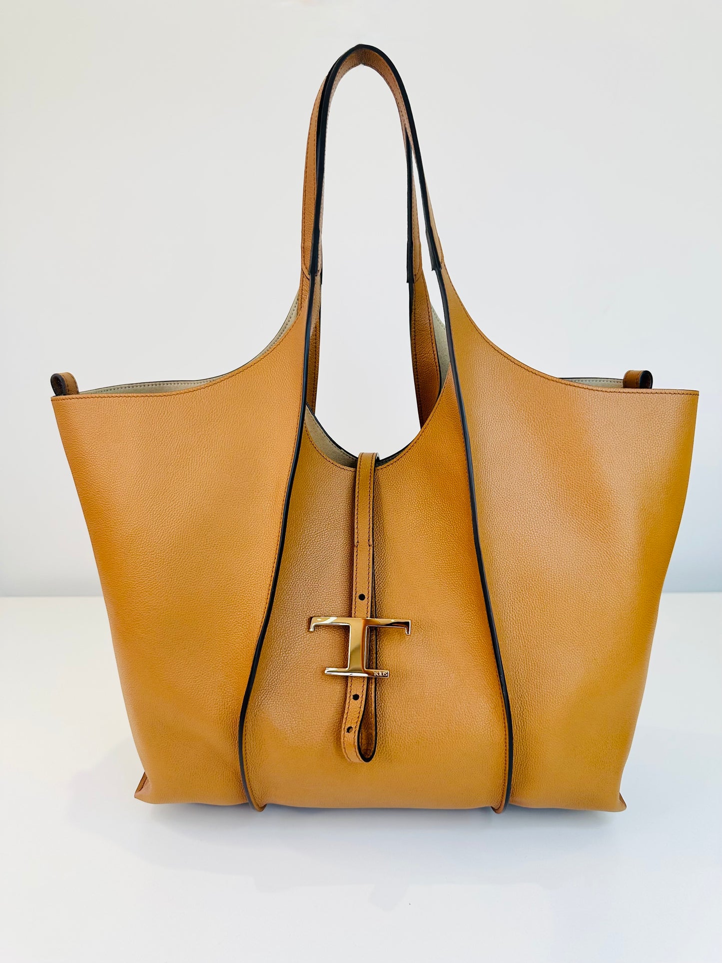 T Timeless Leather Shopping Bag