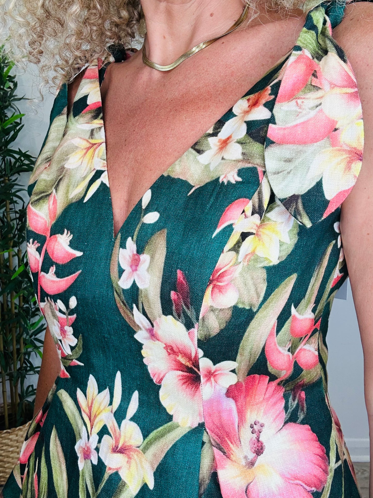 Short Floral Linen Dress - Size 2