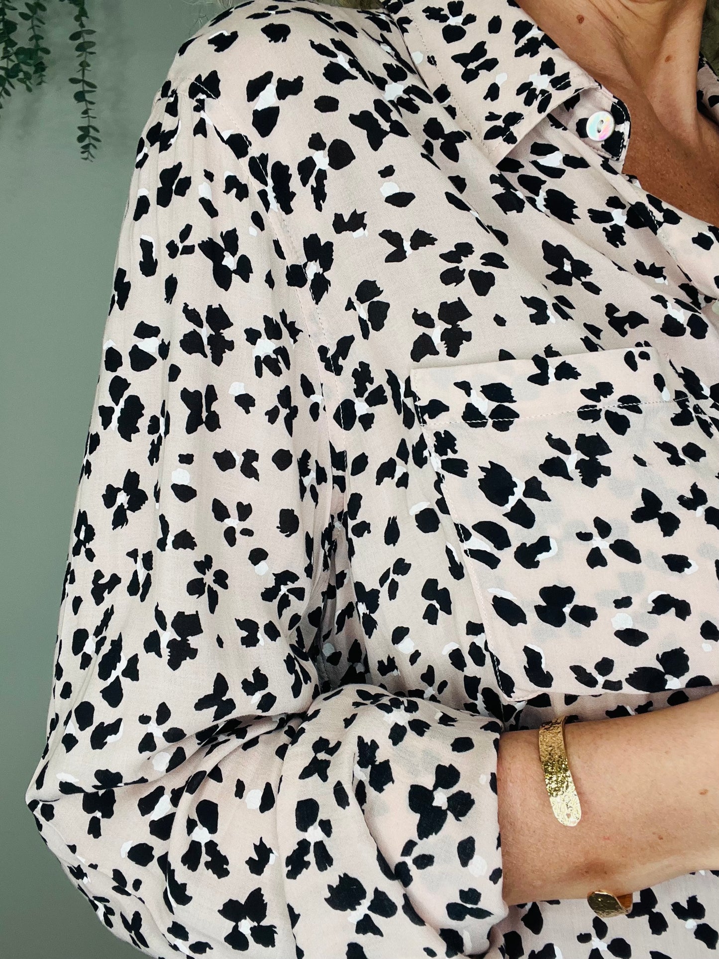 Patterned Shirt - Size M