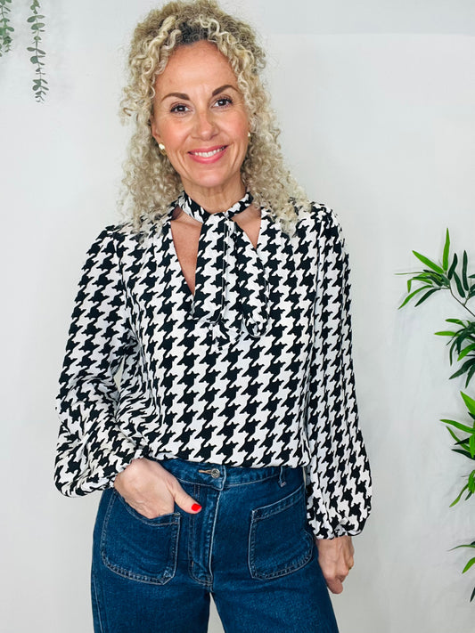Silk Houndstooth Print Moss Blouse - Size L