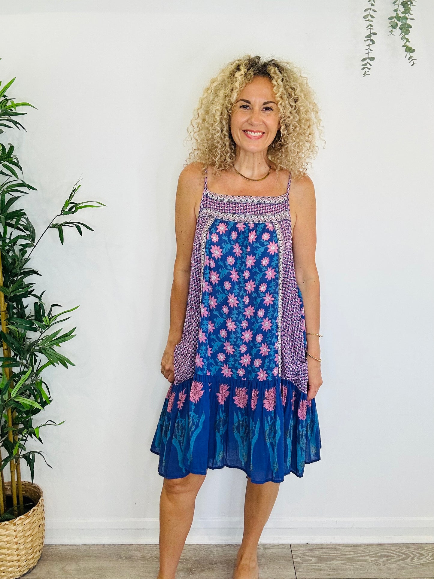 Short Cotton Dress - Size L