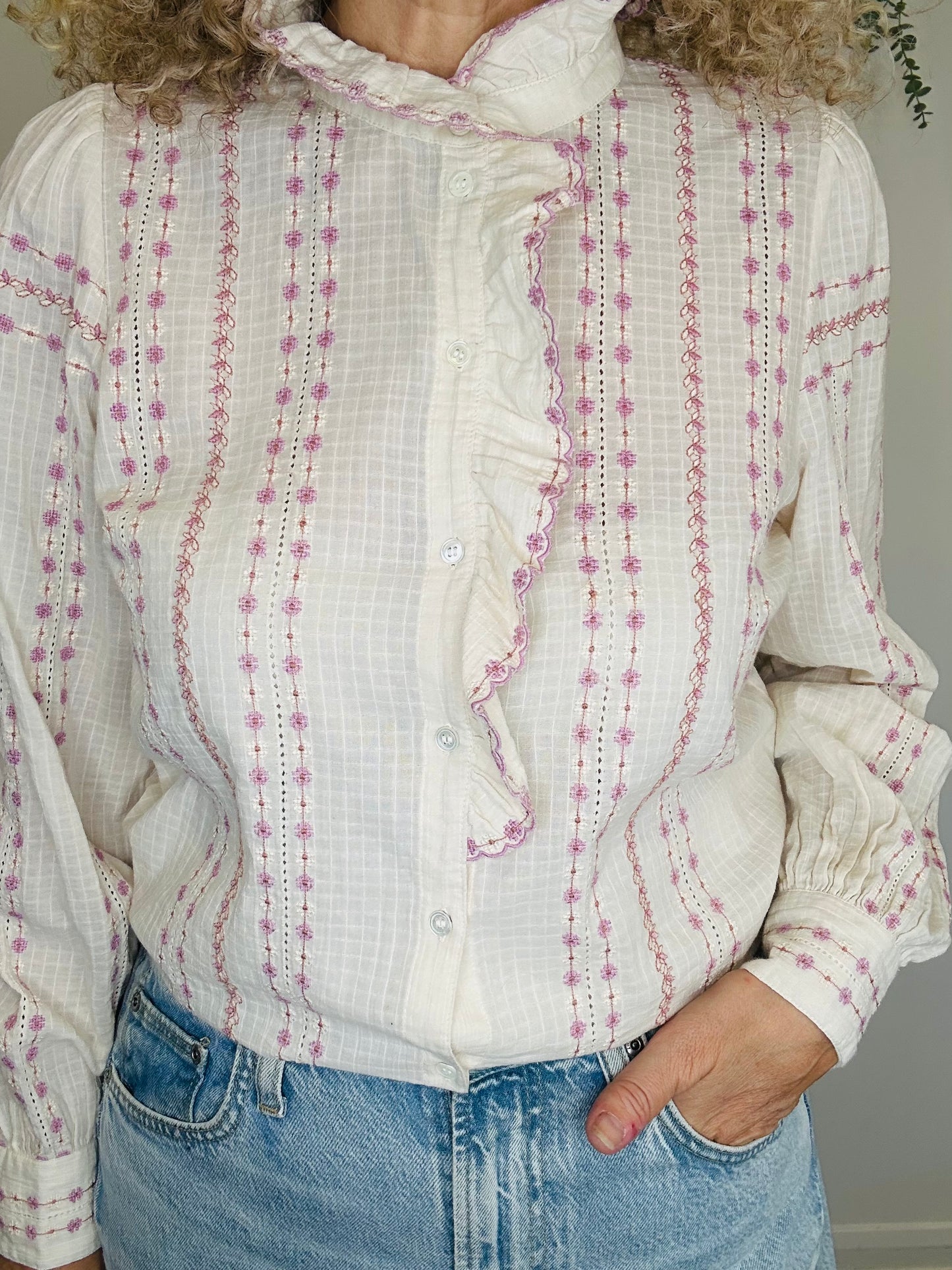 Embroidered Shirt - Size 40