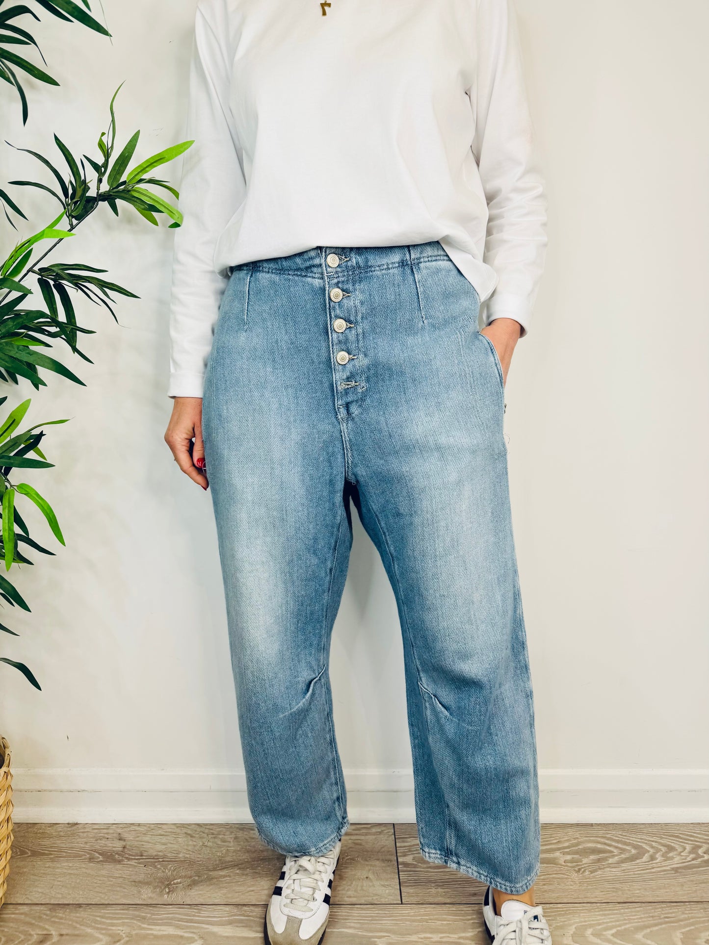 Osaka Jeans - Size 28