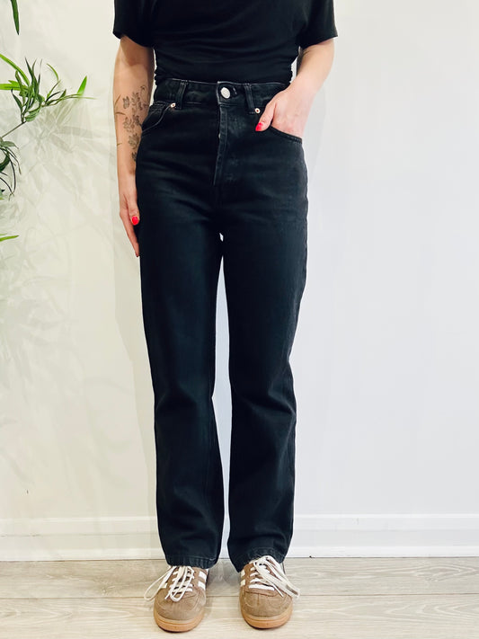 Straight Leg Jeans - Size 28