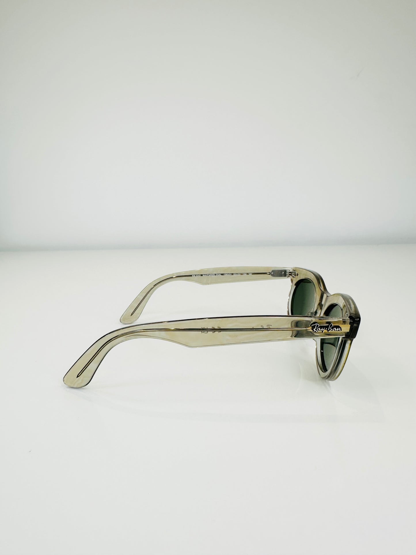 Oval Frame Sunglasses
