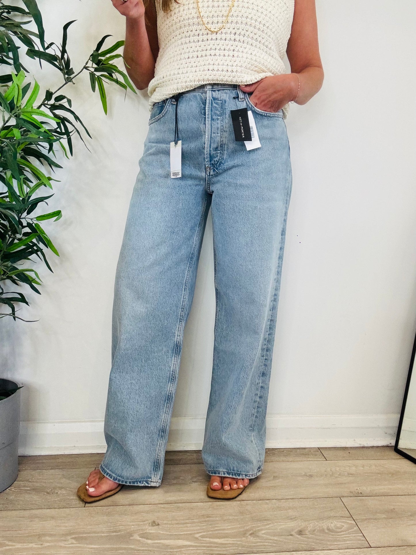 Low Slung Baggy Jeans - Size 26