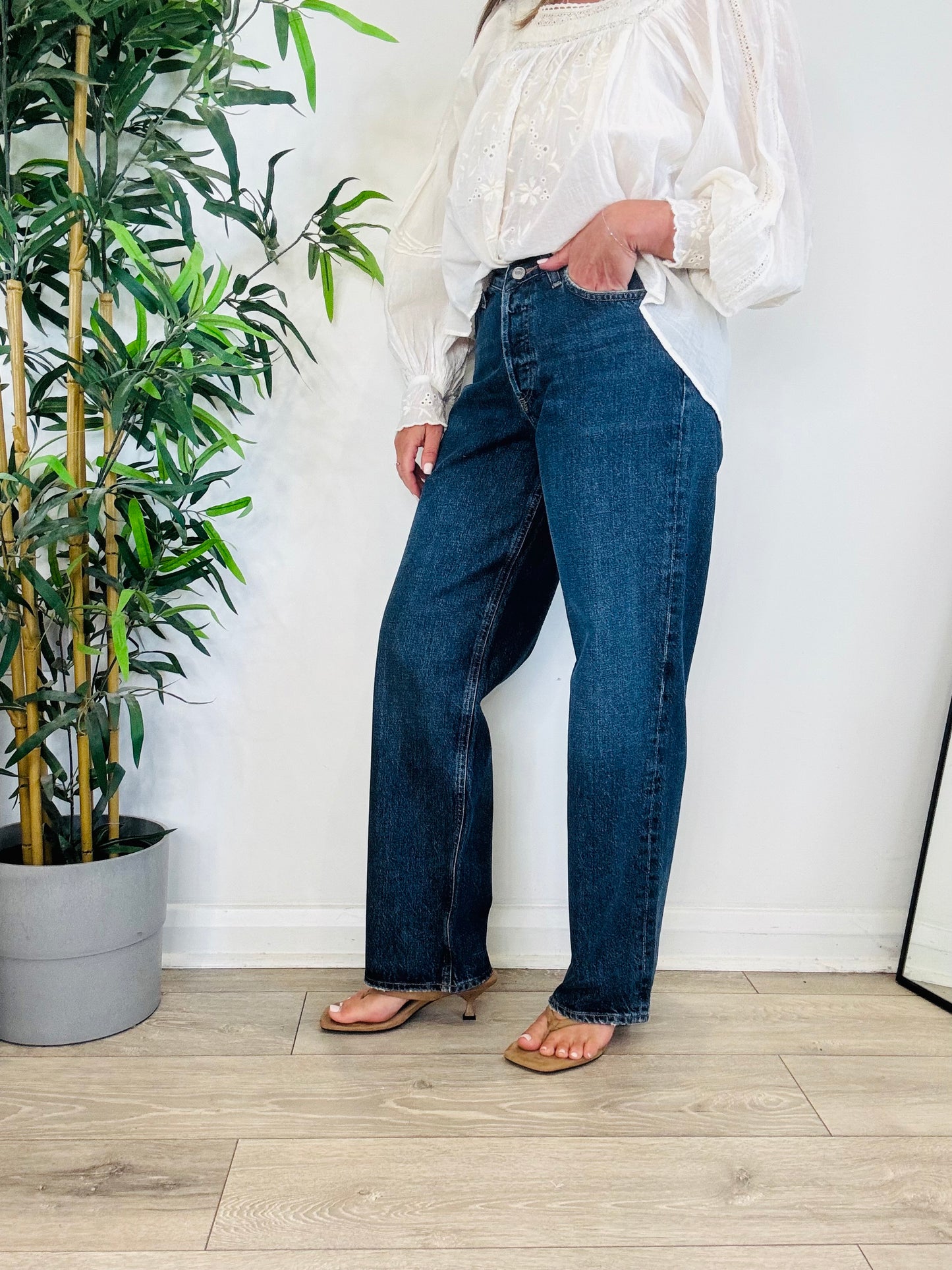V Waist Baggy Jeans - Size 27