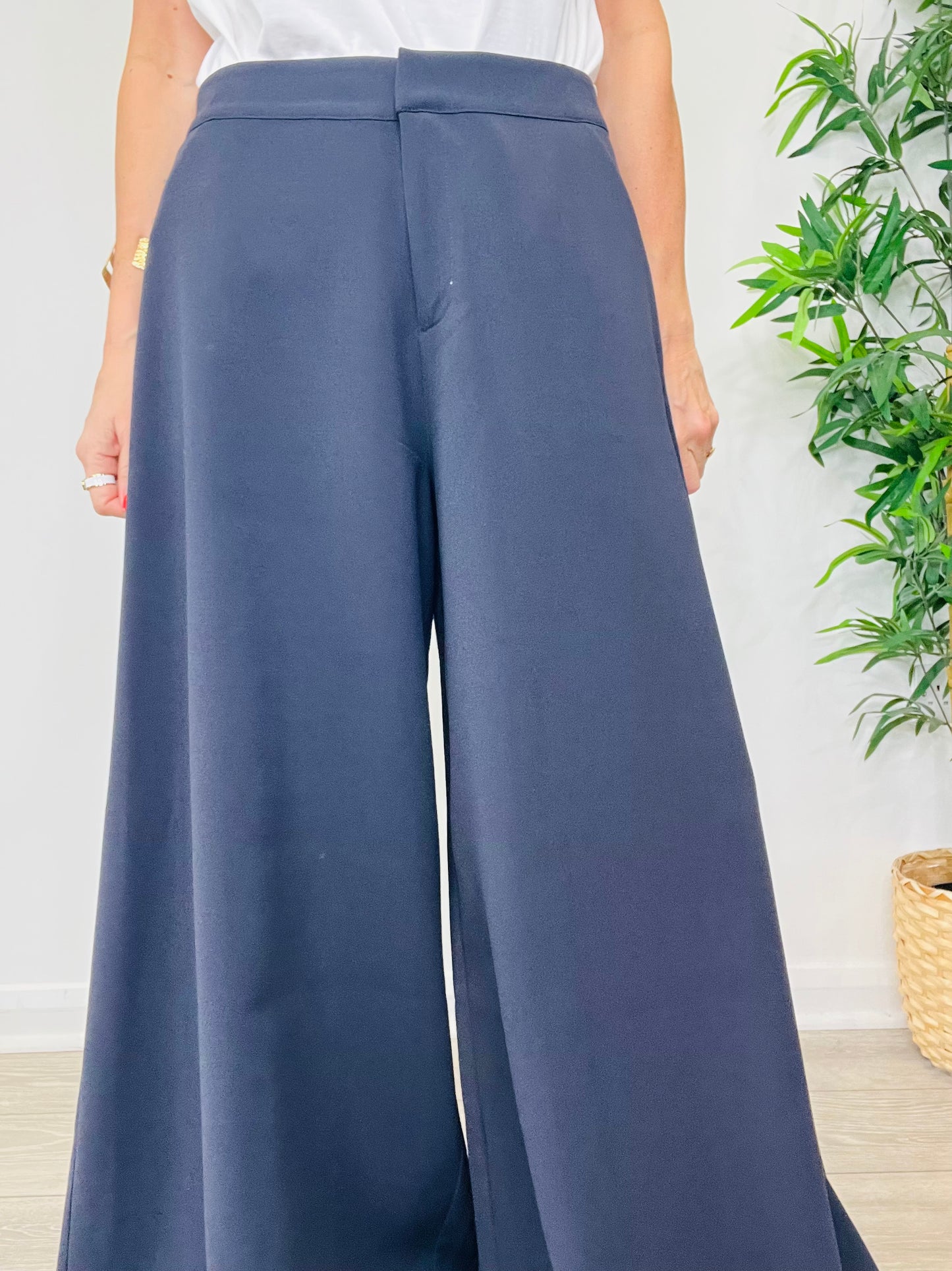 Wide Leg Trousers - Size XL