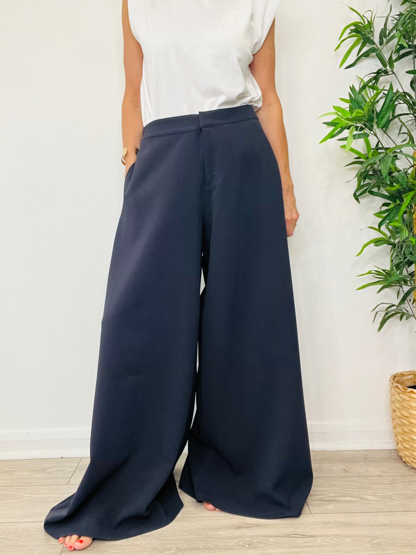 Wide Leg Trousers - Size XL