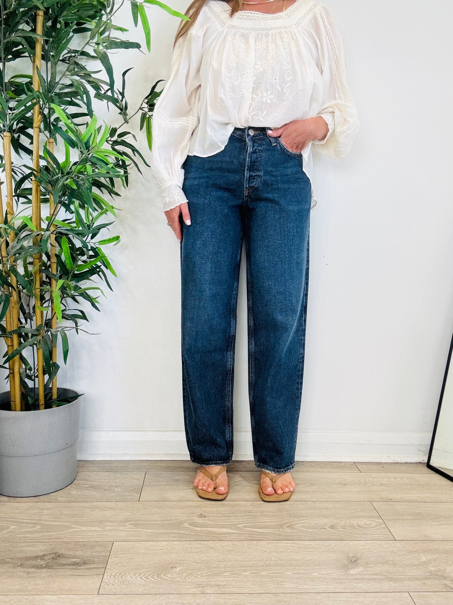 V Waist Baggy Jeans - Size 27