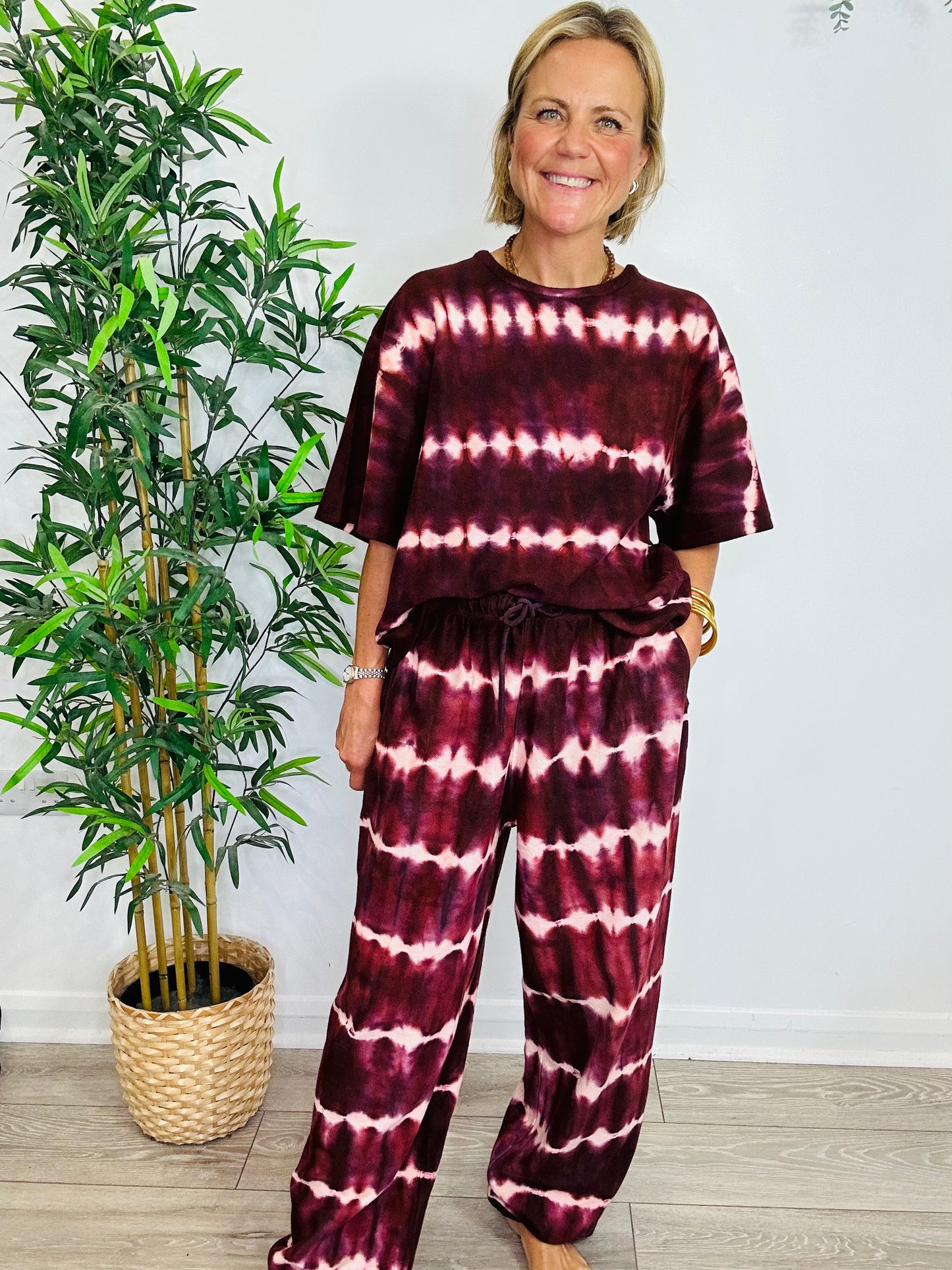 Tie Dye Jogger & Tee Set - Size XL