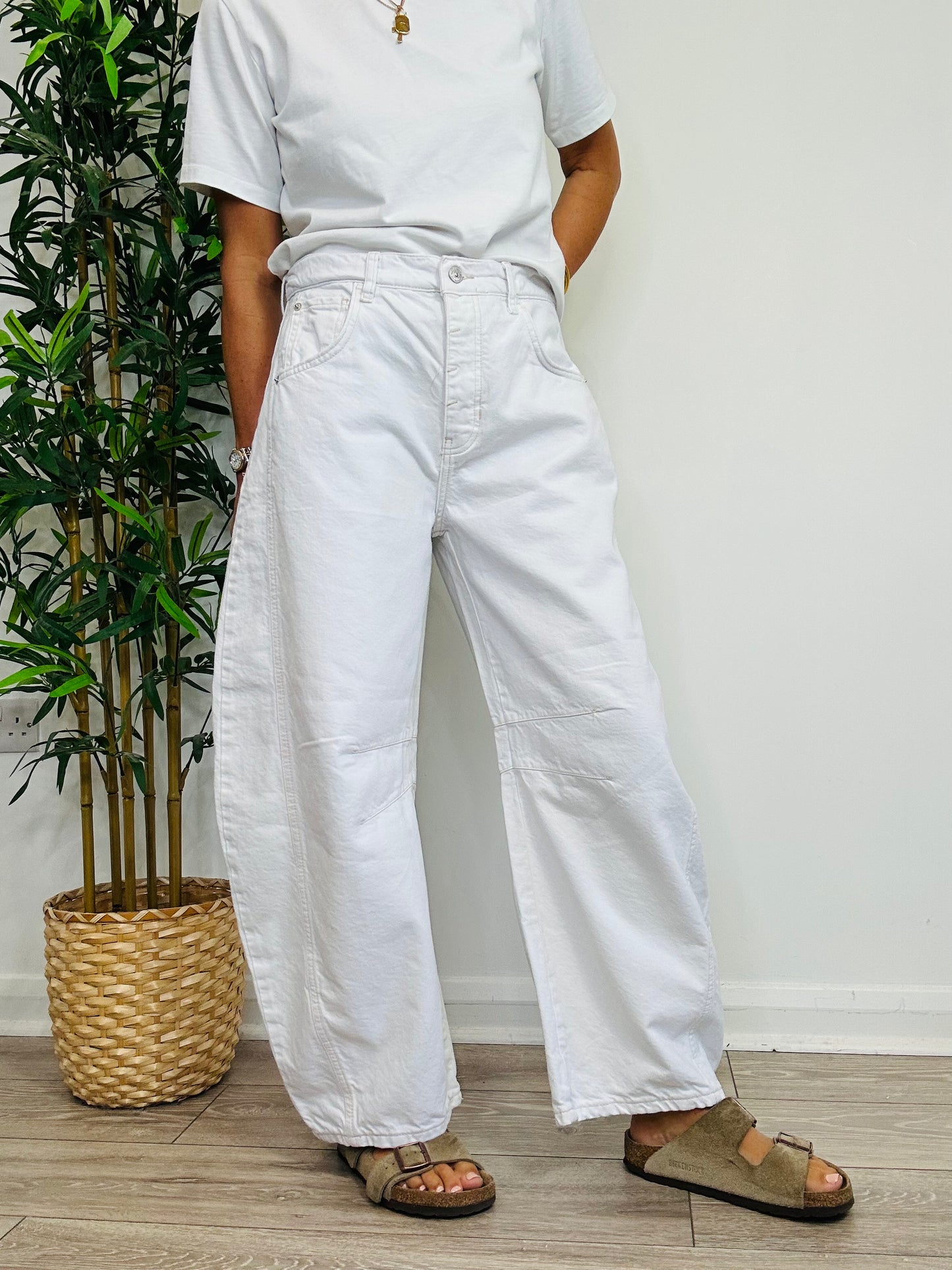 Good Luck Barrel Jeans - Size 28