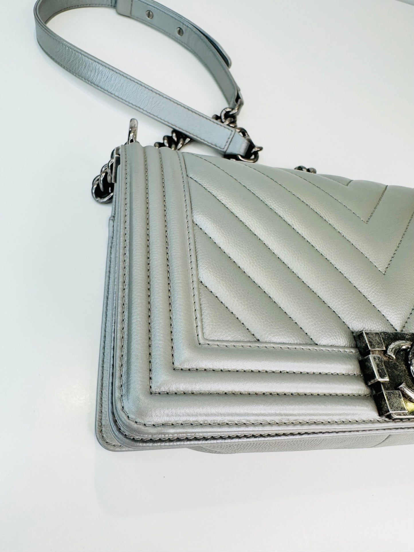 Chevron Leather Medium Boy Bag