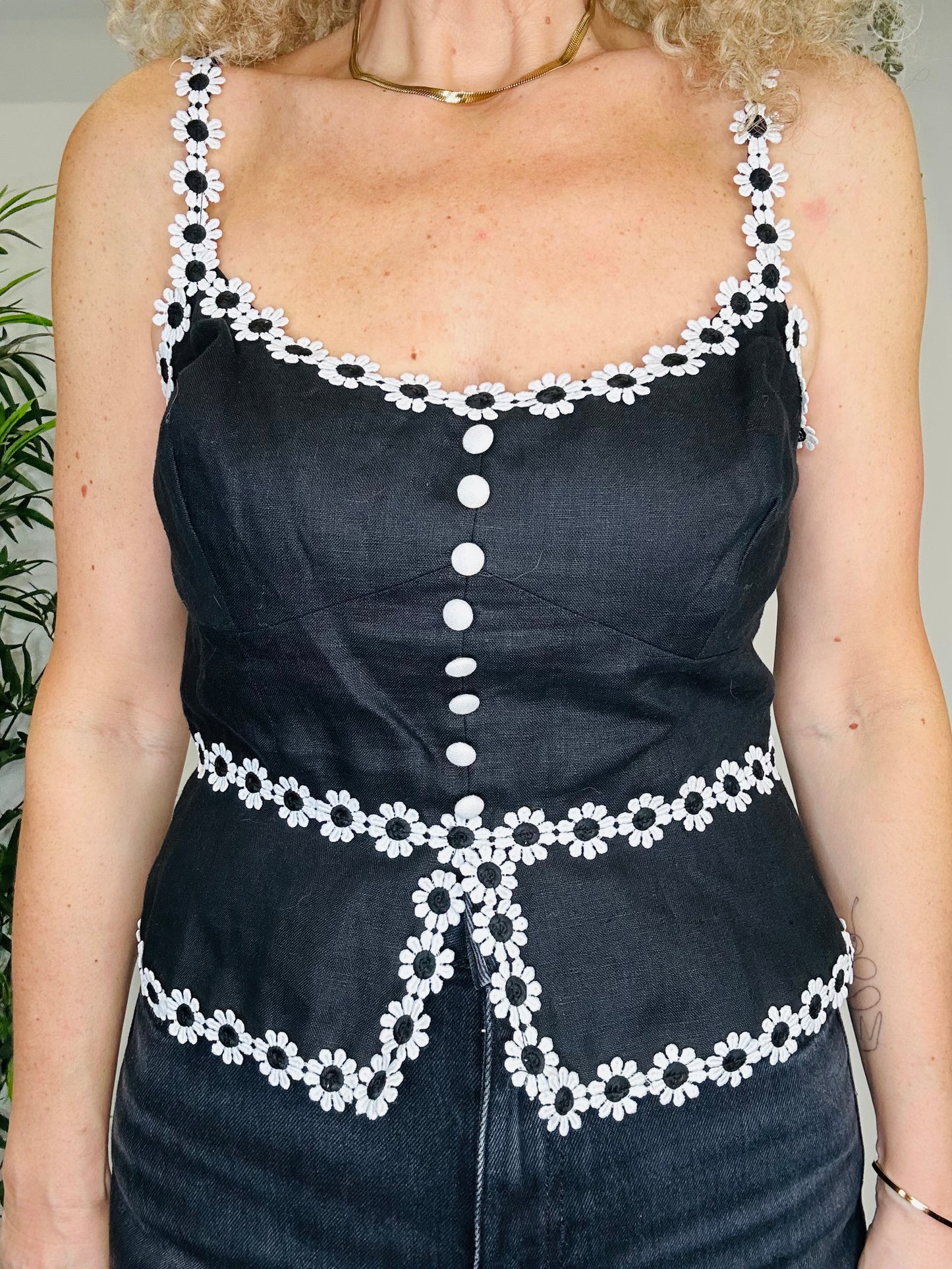Daisy Linen Top - Size 12