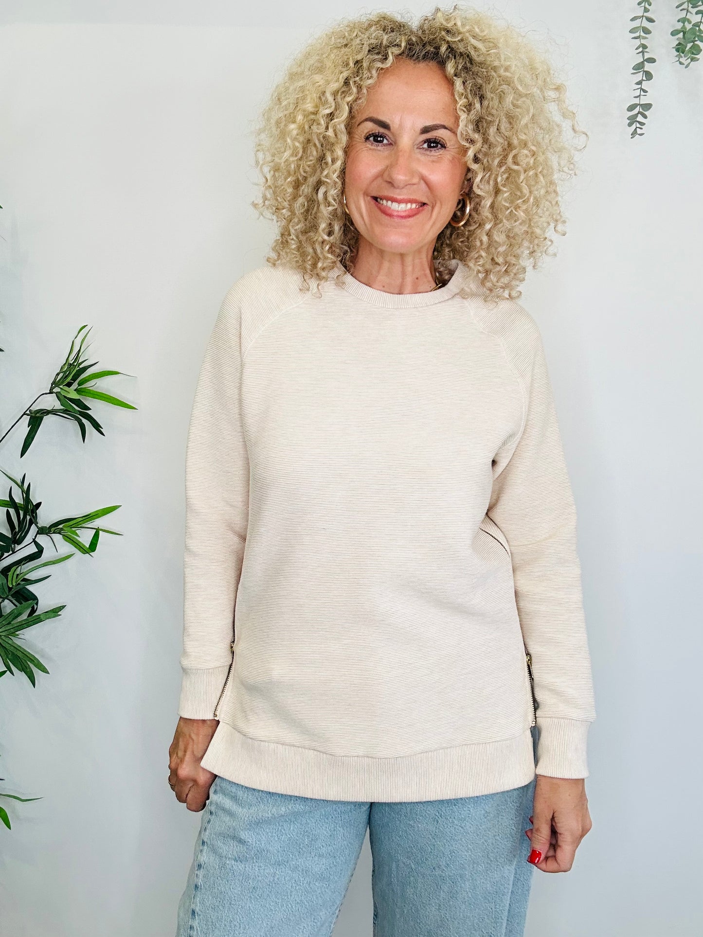 Ribbed Sweatshirt - Size S