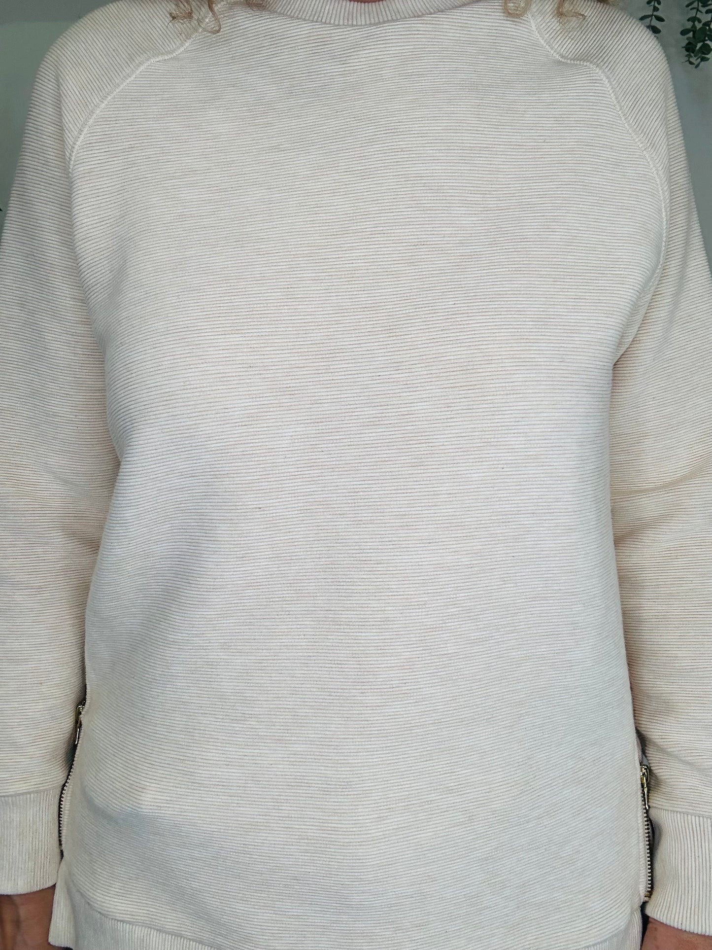 Ribbed Sweatshirt - Size S