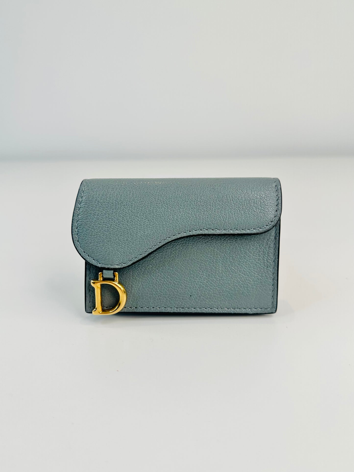 Saddle Bloom Card Holder